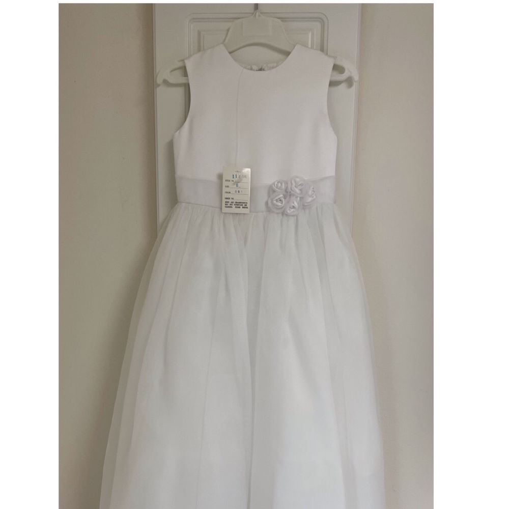 NWT Mon Cheri Flower Girl Dress,  Size 6